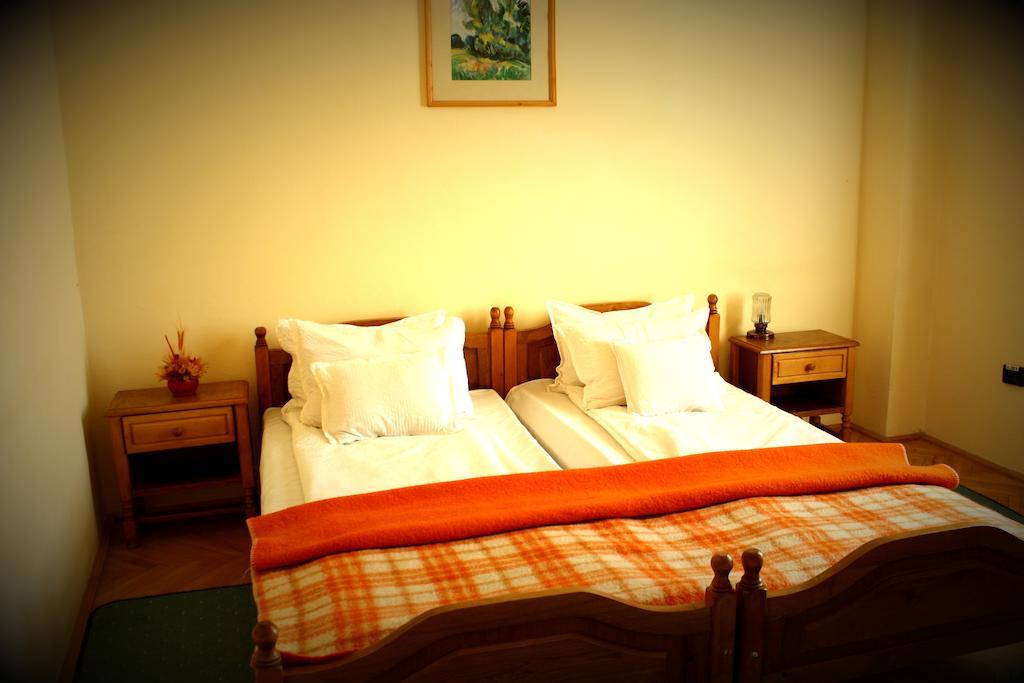 Hotel Tivoli Sovata Bilik gambar